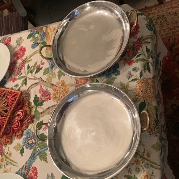 Stainless steel? Brass handle huge trays? Skillets? Made in Mexico